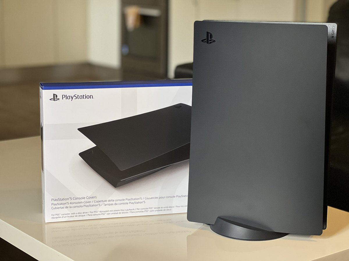 news2reviews's tweet photo. Digging the midnight black console cover๐
#PlayStation #PlayStation5 #ConsoleCover #MidnightBlack #Sony https://t.co/xCSw4dbteb