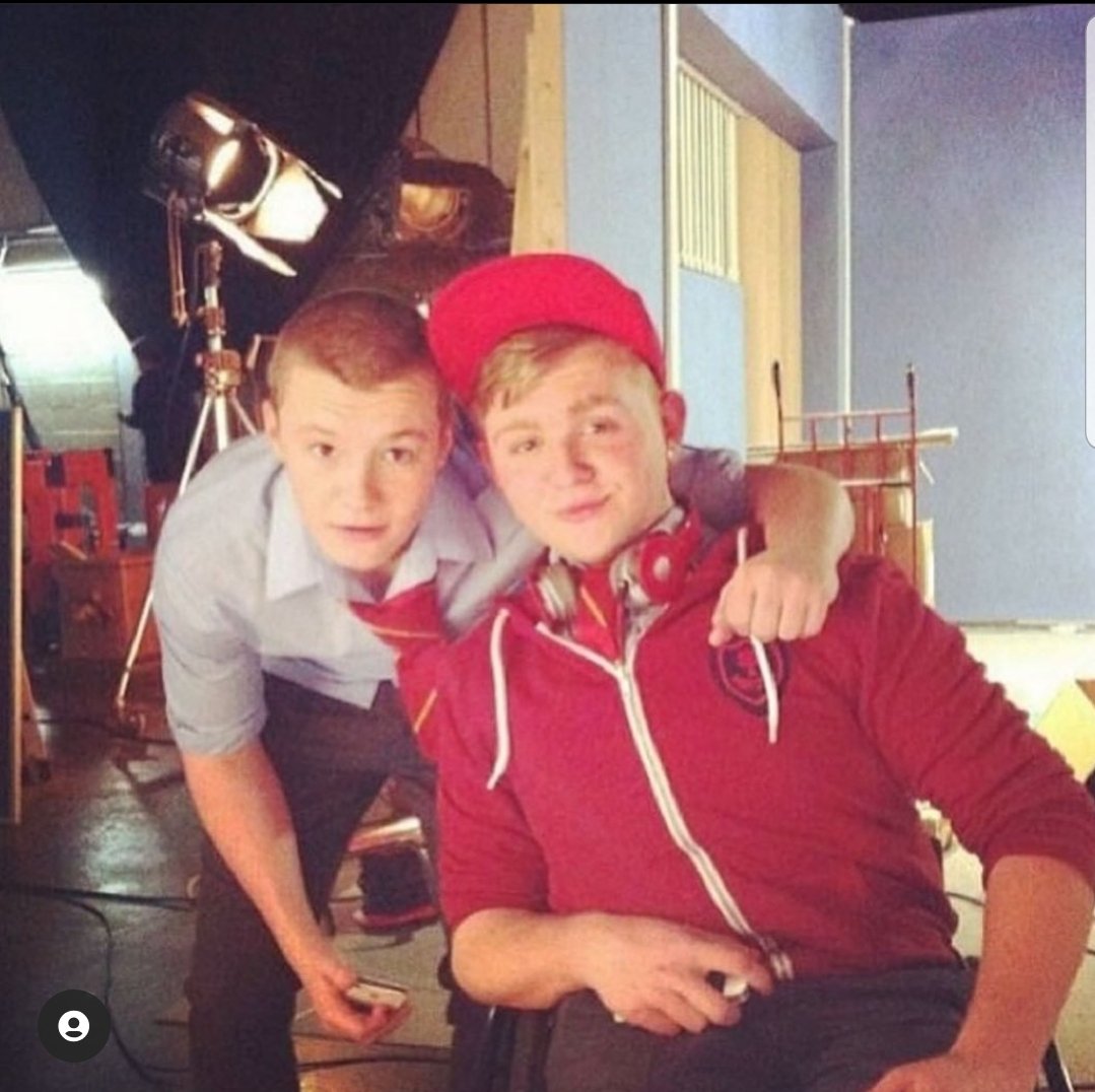 🎤Aaron Monroe🎤 Fan of Charlie Wernham (@aaronmonroex13) on Twitter photo 