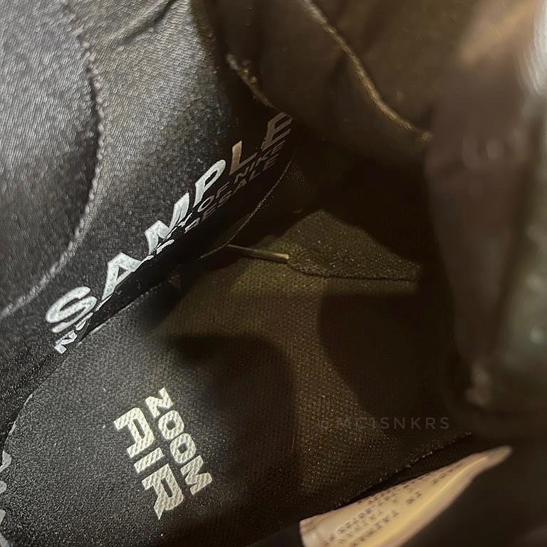 fashion_street0's tweet photo. ＼きたー‼️‼️／
Nike Air Yeezy 1 × Jordan 6 "Black" サンプル

ついにコラボを裏付けるサンプルモデルがリークされました。
カラーリングは全面ブラックで構成され、デザインはJordan 6をベースとしており、シューレス部分にはベルクロが採用されています。

https://t.co/3m6CliNGEm https://t.co/LzxezZxUJ9