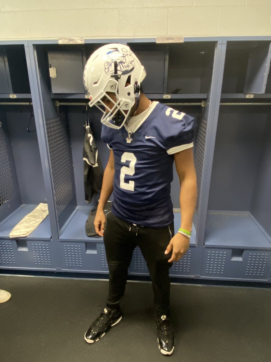 E (@elijahhinton14) on Twitter photo I am blessed to have received my first official offer from <a href="/LVCFootball/">LVC Football</a> after a great visit today! Thank you coach <a href="/jbeidler1/">Jack Beidler</a> for inviting me to campus and for the opportunity to play for The Flying Dutchmen!! <a href="/MrEagerHHS/">George Eager</a> <a href="/HempfieldFB/">Hempfield Football</a> <a href="/ddstokes124/">Darryl Daniel</a> I am blessed to have received my first official offer from <a href="/LVCFootball/">LVC Football</a> after a great visit today! Thank you coach <a href="/jbeidler1/">Jack Beidler</a> for inviting me to campus and for the opportunity to play for The Flying Dutchmen!! <a href="/MrEagerHHS/">George Eager</a> <a href="/HempfieldFB/">Hempfield Football</a> <a href="/ddstokes124/">Darryl Daniel</a>
