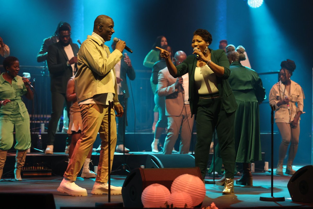 RoundhouseLDN's tweet photo. @TheKingdomChoir we are trying to find the words to describe tonight...
Heaven-sent. Inspirational. The LITERAL sound of joy! The In the Round Festival stage was truly blessed tonight ❤

#intheround2022 #thekingdomchoir
📸 @justjohnphoto https://t.co/dcfp9AsznO