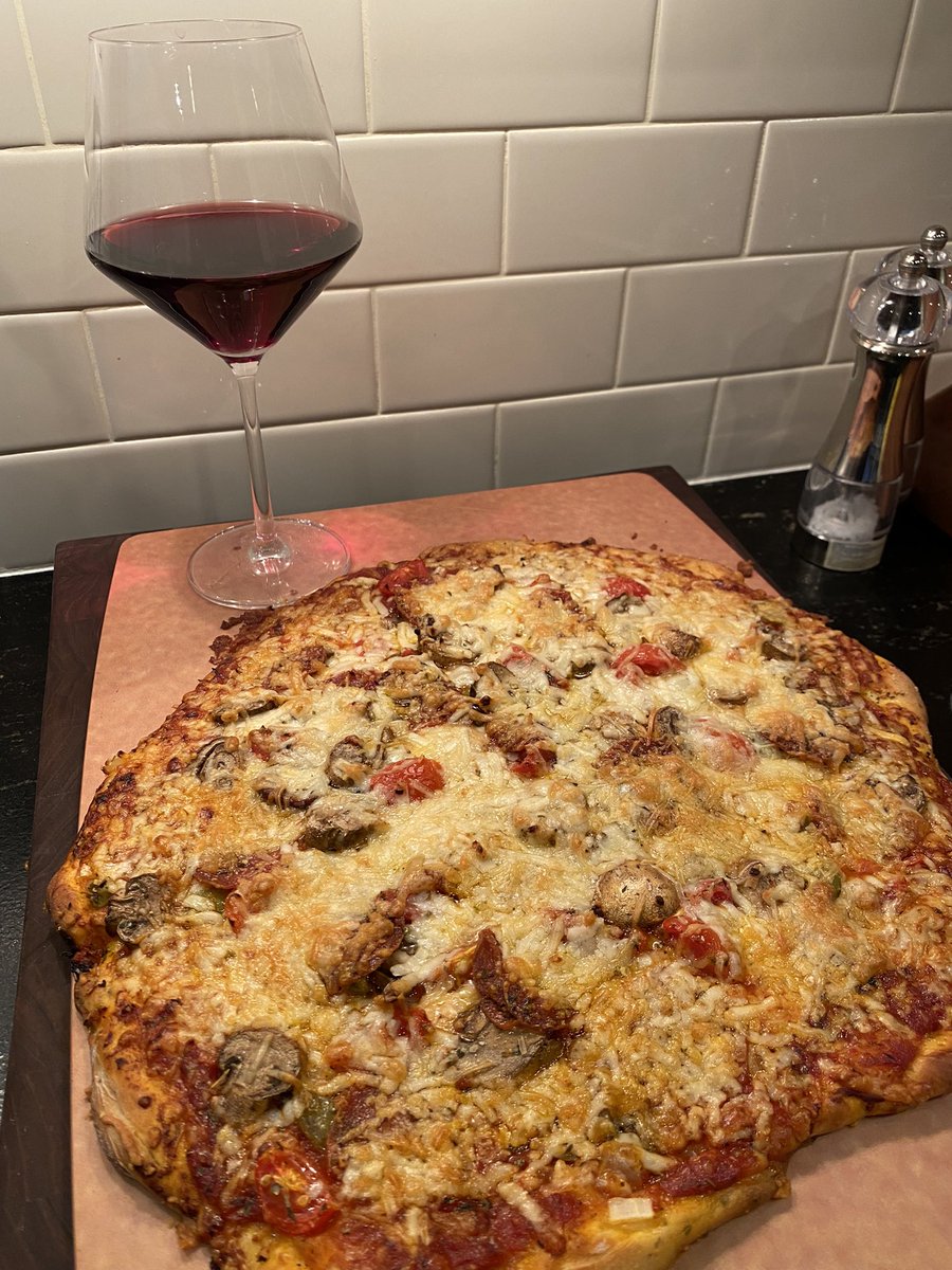 Date night 

1. No kids 
2. Home made pizza & red wine. 
3. Binging Ozark 

#fancylike