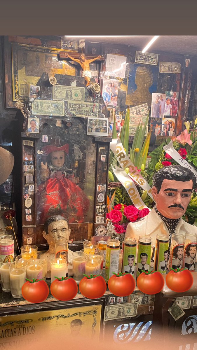 PerameTeCuento's tweet photo. Ya le vine a dejar la ofrenda🤞🏽🤞🏽🤞🏽🤞🏽✨✨✨✨🍅🍅🍅🍅 #14oQue #Tomateros https://t.co/aZVvalDfGN