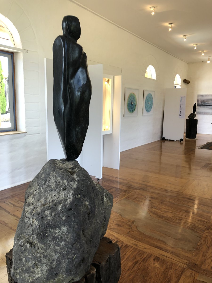 Anton Forde and Lianne Edwards showing at 40 Motukaha Rd, Waiheke until 5 Feb. whitespace.co.nz 
#nzart #whitespacenz #antonforde
