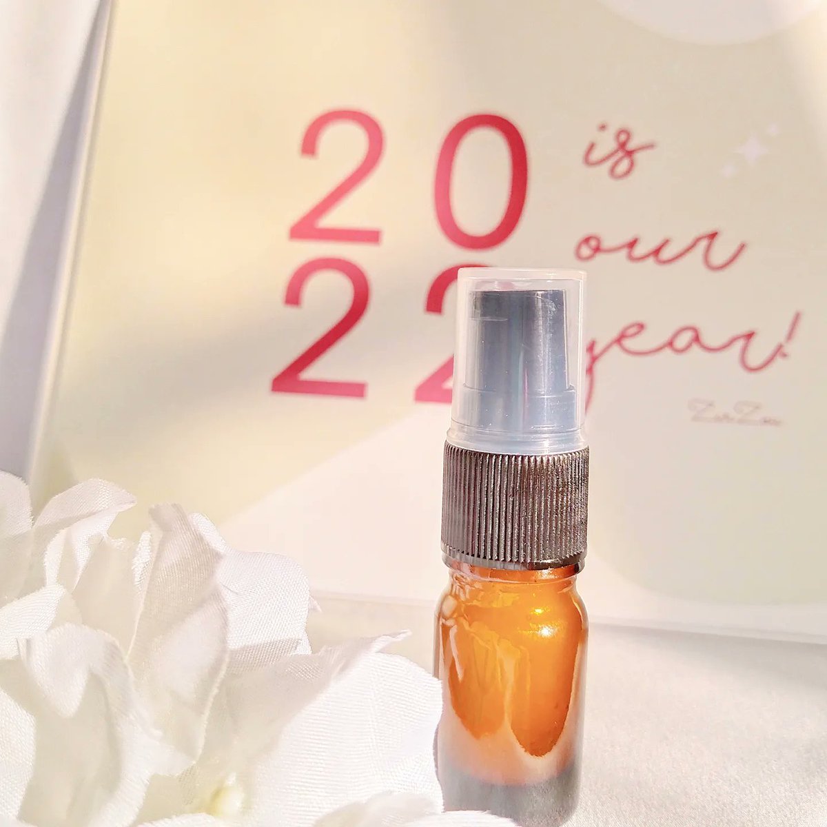myskinbdA's tweet photo. @zarzoubeautyHQ
Nak release new product akhir bulan ni 🥺👀

Lightweight! Feels so refreshing on skin! ✅
It is able to provide enough hydration and moisturization so far ✅
I think it has the same scent as their mist! It's not strong at all ✅
#zarzou #zarzoumoist https://t.co/0WHoU0PwoN