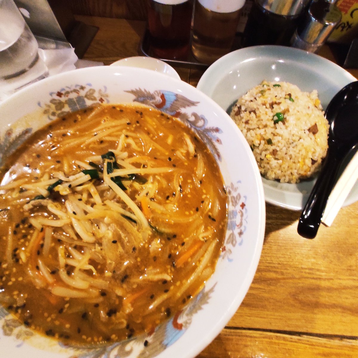 ちと遅くなった 今週の感謝麺(みそ)&半チャーハン