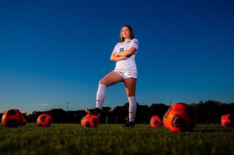 We had excellent weather for Katie’s soccer photoshoot. #juandeleoncreative #soccer #soccerportraits #hbuphotographer  #creativephotography #houstonphotographer #sportsphotographer #sportsportraits @HBUWSoccer <a href="/profoto/">Profoto</a> <a href="/CanonUSApro/">Canon USA Pro</a> <a href="/CanonUSAimaging/">Canon USA Corp.</a>