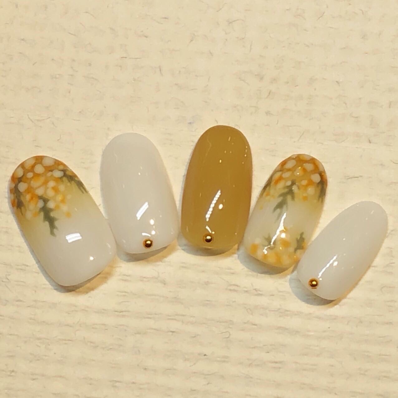 Homei ミモザnail 春にオススメのアレンジです 早く暖かくなってほしいですね ねこ本日は川崎アトリエに入店してます Homeiウィークリージェル ミモザネイル 春ネイル T Co Bv5hrjl343 Twitter