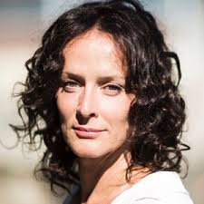 merlinpapin3's tweet photo. On souhaite un Bon Anniversaire à l'actrice #ClaudePerron qui a 56 ans, Voici mon TOP10 de ses films (Ordre)

Le Fabuleux Destin d'Amélie Poulain
Laisse tes Mains sur les Hanches
Le Convoyeur
A Boire
Le Brio !
Suzanne 

@FredOL69007 https://t.co/jg43VjtO1K