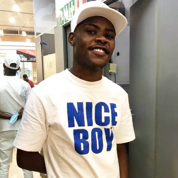 LincoKgashane's tweet photo. #NewProfilePic https://t.co/WMshpVO1bx