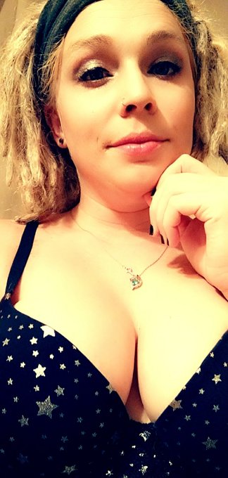 #Boredom at it's #finest. Check me out at https://t.co/kNA17MklAG or at https://t.co/nHD7bXJ7Pl Always<a href="/tag/boredom"class="tags">#Boredom</a><a href="/tag/finest"class="tags">#finest</a><a href="/tag/friends"class="tags"><span>#friends</span></a><a href="/tag/blueeyes"class="tags"><span>#blueeyes</span></a><a href="/tag/new"class="tags"><span>#new</span></a><a href="/tag/followers"class="tags"><span>#followers</span></a><a href="/tag/blonde"class="tags"><span>#blonde</span></a><a href="/tag/like"class="tags"><span>#like</span></a>