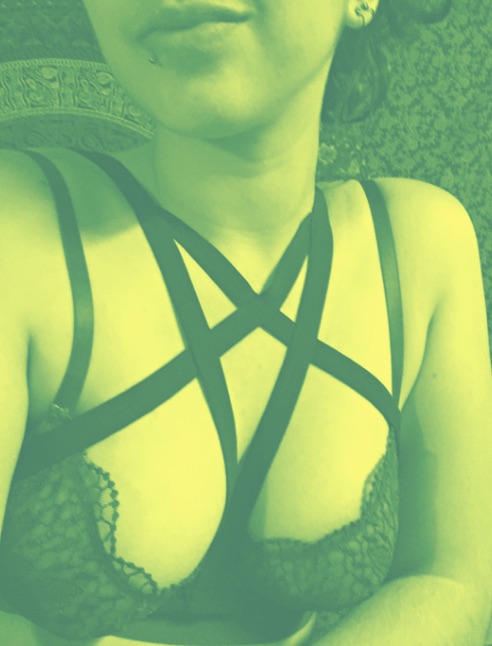 LuxLovley's tweet photo. You and your pathetic cock are useless to me. Although I do value the laugh I derive from stomping on your balls.
humiliation sessions $30/hr tonight 

humiliation fetish humiliatrix ballbusting bdsm femdom femdomme https://t.co/BNzvn62SqU