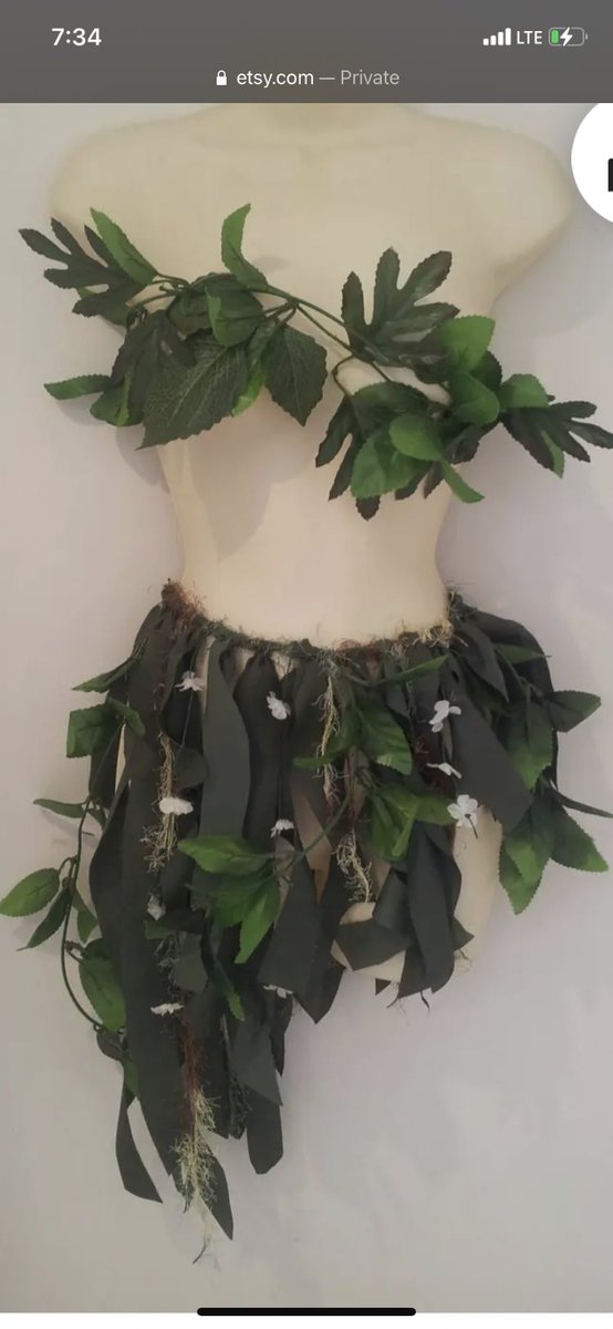 gamertay3's tweet photo. CAN WE PLS HAVE THE SPRING SET GIVE OFF THESE VIBES OFC NOT SHARE AS MUCH SKIN BUT LIKE UGH I THINK IT WOULD BE SO PRETTY
#royalhigh #rh #royalehighconcepts #royalehighcommissions @nightbarbie @reddietheteddy @Vioncii @OceanOrbsRBX  also I found this on Etsy https://t.co/sHYCjIejo7