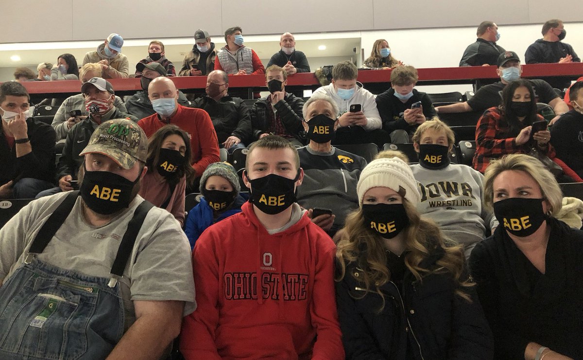 JillAssad's tweet photo. Family from Tennessee, Kentucky and Ohio came to watch Iowa take on OSU. Abe scrapped, things didn’t go his way (this time!) but man, he is loved. Years from now when this chapter closes, I hope these memories shine just as bright.
#FightForIowa #GoHawks #Family #GoAbeGo https://t.co/Ctk0qulPGy