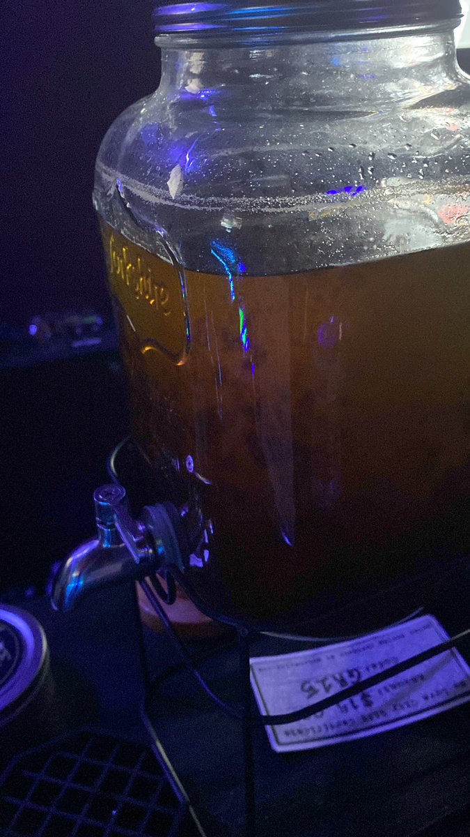 Griffen's tweet photo. #moorsbrew #shotgunopera #nolovecity https://t.co/gr9N9XdBgx