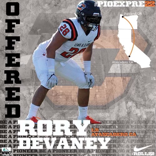 Honored to receive an offer from Lewis and Clark! 
<a href="/CoachLocey/">Jay Locey</a> <a href="/RandyH05/">Coach Heath</a>