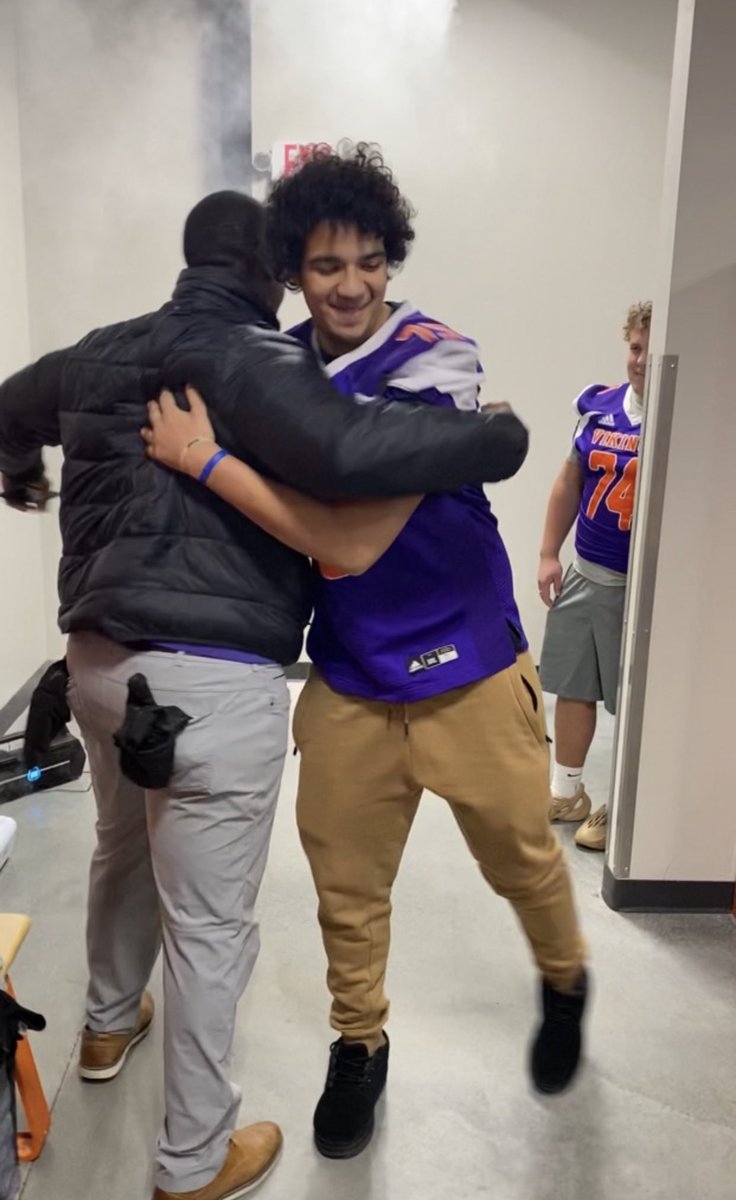 Geovann35567831's tweet photo. Wanted to say thank you to @MovalFootball for the visit and thanks to @FederalFrazier for the invite!!!!! @elisha_shaw @ZWilliams_8 @COACH_ONEIL @CoachJFigueroa @King_GD_6 @CoachAmann https://t.co/o5EZMJv58a