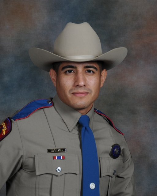 OnPatrolK9's tweet photo. Texas DPS agent dies in 'tragic accident' while working with Border Patrol 
😢RIP, Special Agent Anthony Salas EOW 01-22-2022 Texas Department of Public Safety
https://t.co/tChDdor8m0 
#BackTheBlue  #ThinBlueLine #dog #K9 #police #military #MWD #WaronDrugs #LivePD https://t.co/v7rISU8HW5