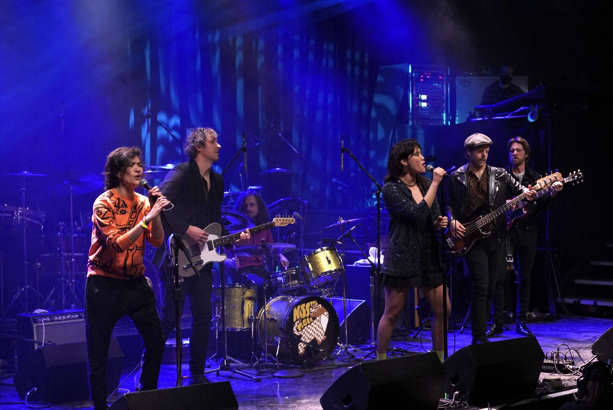 fantailmedia's tweet photo. .@kissthetiger1 right now @TheCurrent #BirthdayParty, including a special guest vocalist from #TheCurrent staff. π· #instantposts for @FirstAvenue . https://t.co/OXm1w7E1Cs