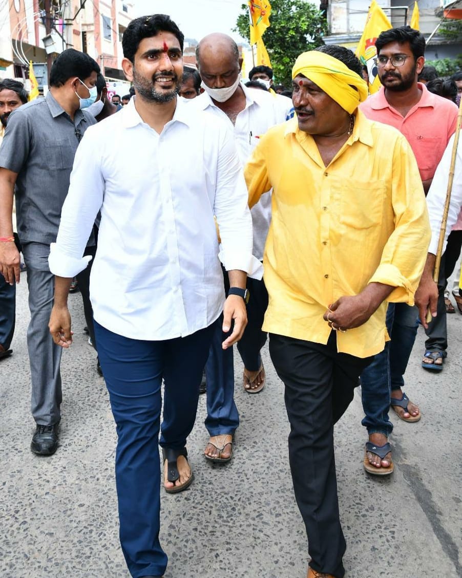 Vinmay_balayya's tweet photo. It's rare to see a leader with intelligence, empathy and wisdom. you are hidden gem waiting to be unearthed. we are looking forward to see your leadership in taking Andhra to new heights in development, technology and welfare. #HBDNaraLokesh https://t.co/tuY8y4XqYb
