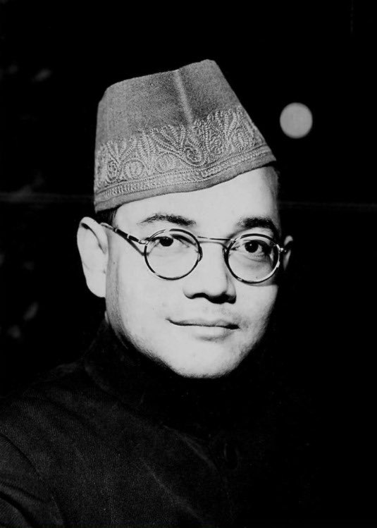 yadavakhilesh's tweet image. भारत की आजादी के संघर्ष के क्रांतिकारी नायक नेताजी सुभाषचंद्र बोस जी की जन्म जयंती पर सादर नमन एवं विनम्र श्रद्धांजलि।