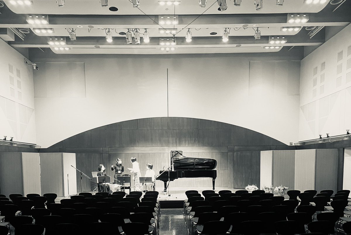 So fortunate to sonically engage in a beautiful sounding hall with Steinway piano. It was just another worldly astonishing. Thank you!