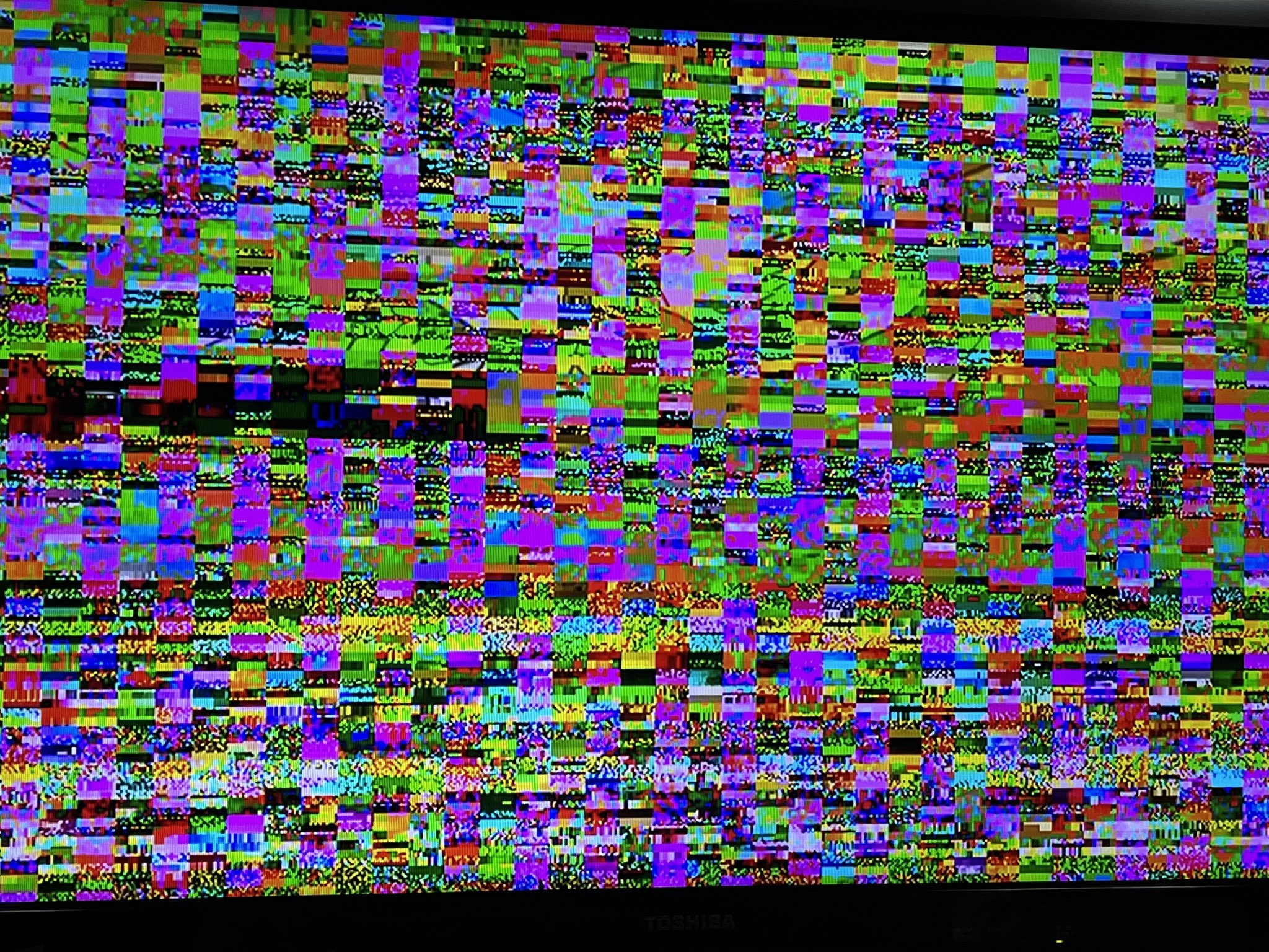 豆腐 東方不敗 昨日fire Stick Tv で流し見してたらこんなになった 現代の砂嵐か T Co Nrn0kgvtzw Twitter