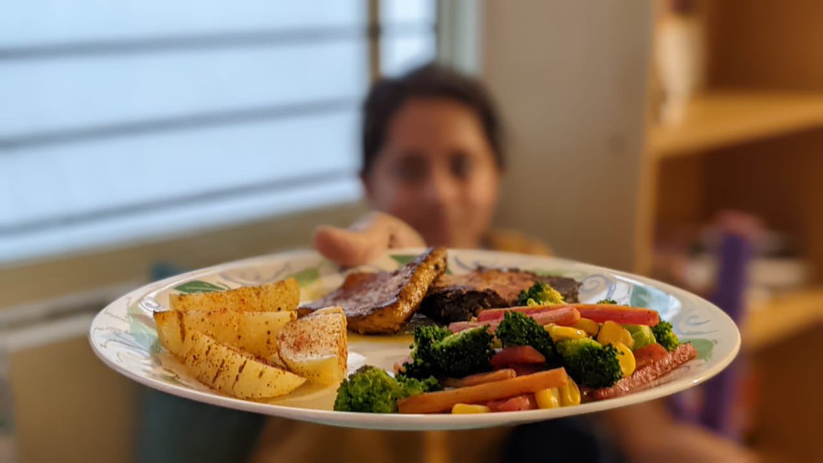 enliveyourself's tweet photo. “Need to be a visionary about your Health”

My go to mantra for today. 

Learning to be creative about what I eat, when I eat and how much I eat. 

#health #morningmantra #healthylifestyle #creativeeating https://t.co/Jluaxq3Dqm