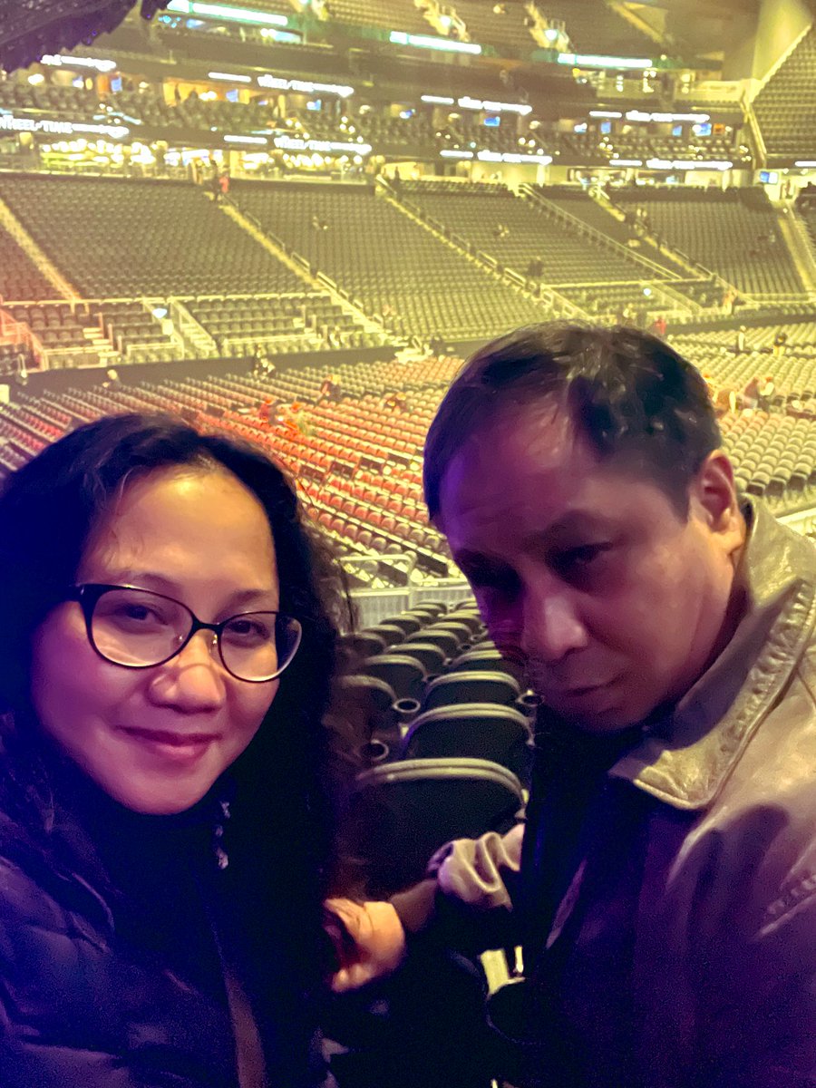 rselndn's tweet photo. #jokoyinseattle https://t.co/h5OxOUOLjR