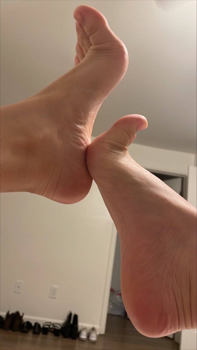 jadefindomm's tweet photo. 😌worship • findom https://t.co/tcR5Gx8riD