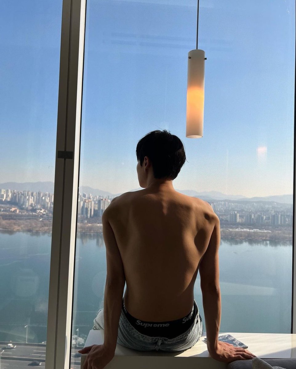 alexndrrn's tweet photo. Let’s just kiss till we’re naked baby https://t.co/WL2kLZ7As0