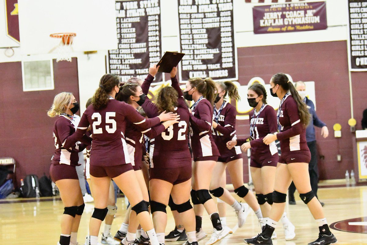 jenaarusso's tweet photo. Thought I posted section champs everywhere but I must’ve forgotten twitter <3 https://t.co/imtWEmCJiA
