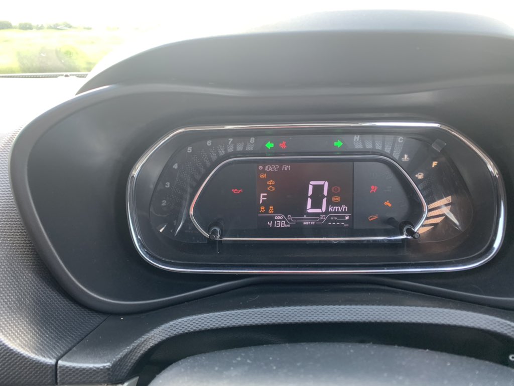 ardavid95's tweet photo. @TataMotors I am having worst experience with my Tata Nexon xz+. My vehicle getting stopped in running condition which is a major blunder from Tata Motors . I am attaching the screenshots, photos, emails. @TataCompanies @ndtv @PTTVOnlineNews @polimernews https://t.co/UwnvaR6Qlm