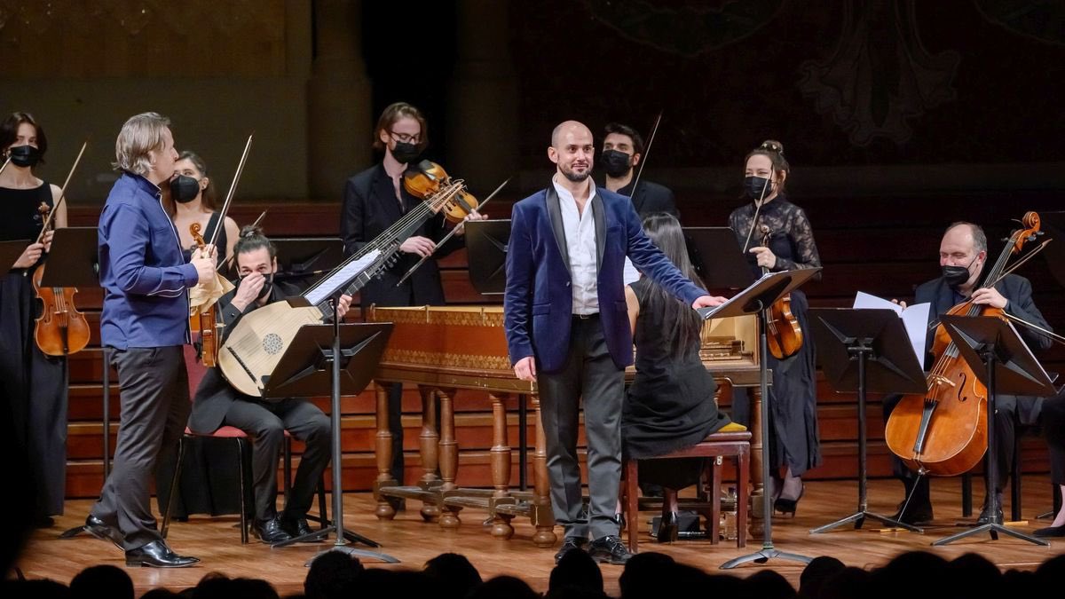 JordiMadd's tweet photo. Ressenya recital debut de #FrancoFagioli al #Palau, el #contratenor més espectacular de l’actualitat.“Maestro Fagioli”sobre el triunfal #debut de F.#Fagioli en el @palaumusicacat acompañado por los #GabettaConsort y el virtuoso violín concertino de A.#Gabetta. @LaVanguardia https://t.co/pIEnzumEYa