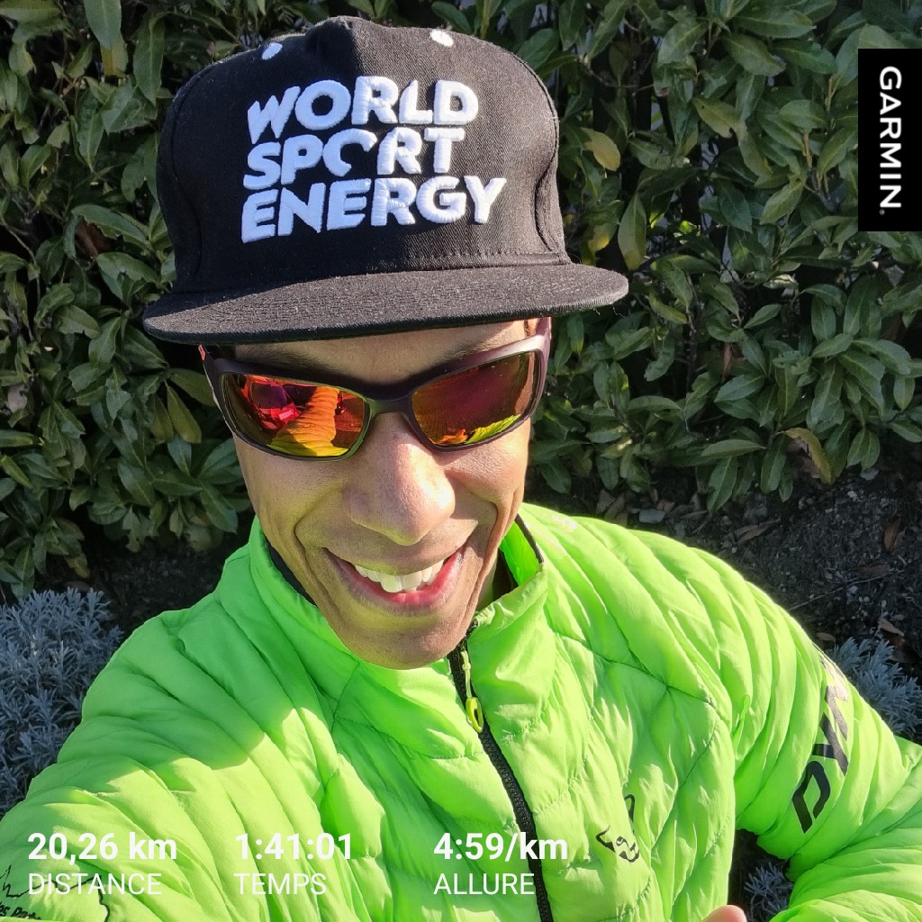 Sunday routine like part.1 ✅️ 1h00 Morning strengthening 🏋🏾‍♂️🤸🏽‍♂️ part.2 ✅️ 20km 🏃🏽 with empty stomach✌🏽😊. Wish you all the best.  #garmin #beatyesterday #Worldsportenergy®️ #Runningcommunity #running #SundayMorning #dynafit #julbo #sunglasses #Switzerland #Lausanne🇨🇭