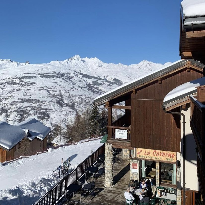 After nearly two years, Ski Olympic is officially open, with our first clients of the season arriving in resort today. The first week of many! 

Wish them a happy holiday in the comments!❄️⛷🎿