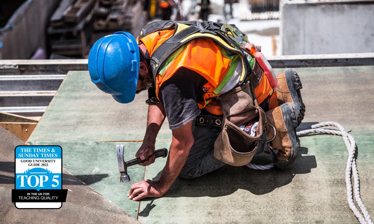 👷‍♂️ The #Construction industry has grown considerably and the sector offers loads of employment opportunities! 
👀 Learn more: bit.ly/2Tj34HZ   
🙌🏼 #UoBolton… offers #UniAsItShouldBe, a student-focussed learning environment

#studyconstruction #buildingprofession