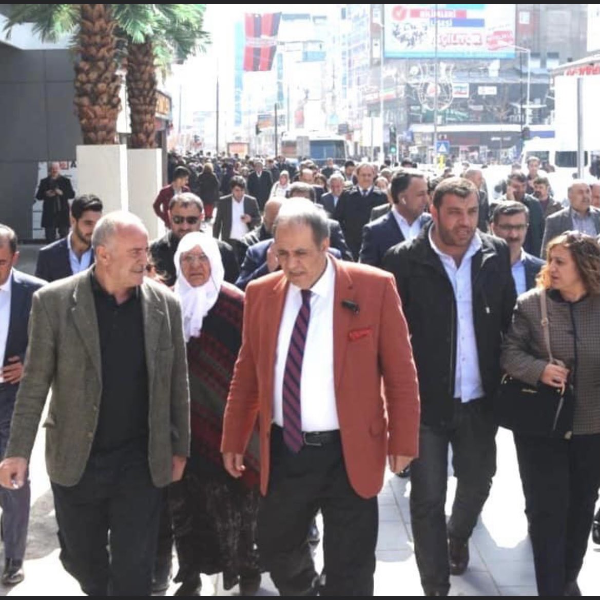 zahirkandas's tweet photo. Ticaret alanında büyük bir değeri olan ve bizimde kıymetli yol arkadaşımız rahmetli Sn. Haci Bedri Akınıın Mevlidinde dua ettik. Allah Mekanını cennet etsin inşallah 🤲🏻 https://t.co/5OpvvaS7un