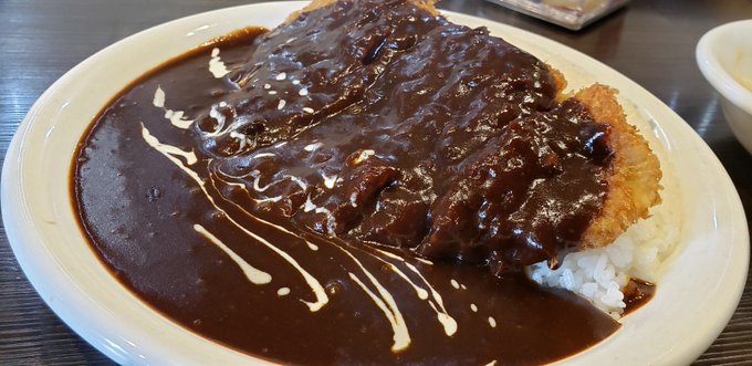 今日はカレーの日らしいからカレー食べたよ。 