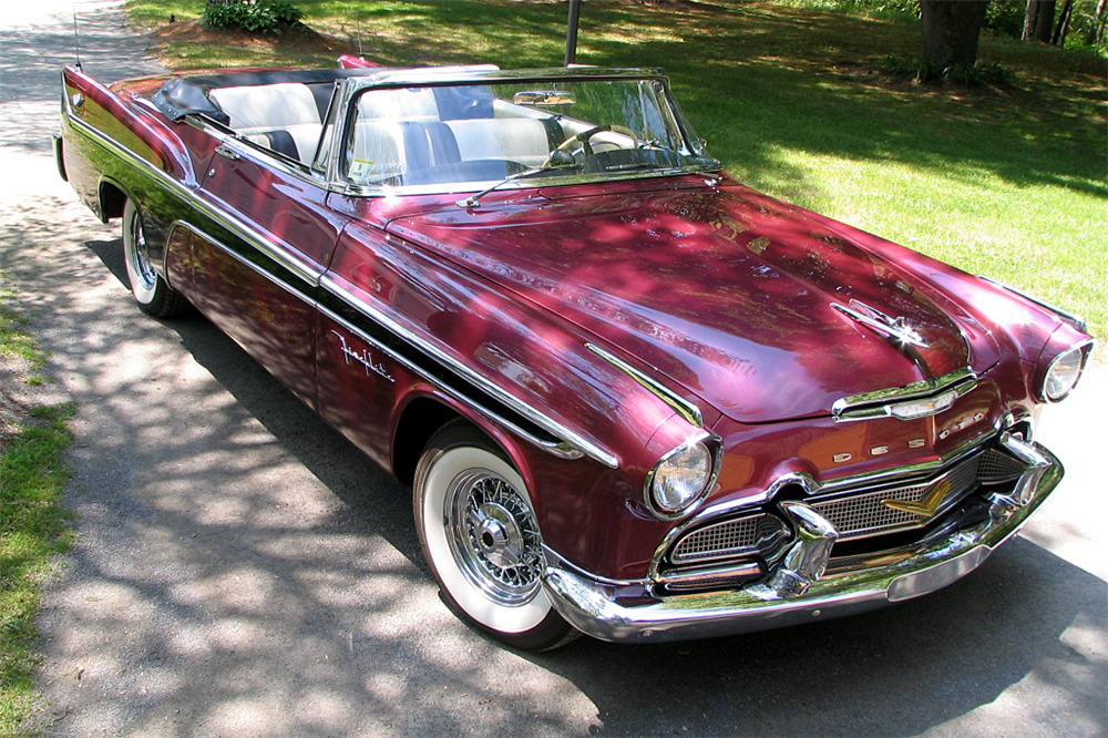 officialPF's tweet photo. 1956 #DeSoto #Fireflite #Convertible; 331 cid #Hemi V8, 4 bbl, 255 hp; 3-speed Push-Button PowerFlite automatic; Premium model, (Adventurer considered a FireFlite subset). These cars have a particularly attractive color scheme, including with a two-tone leather interior. https://t.co/g4HOMa7qc3