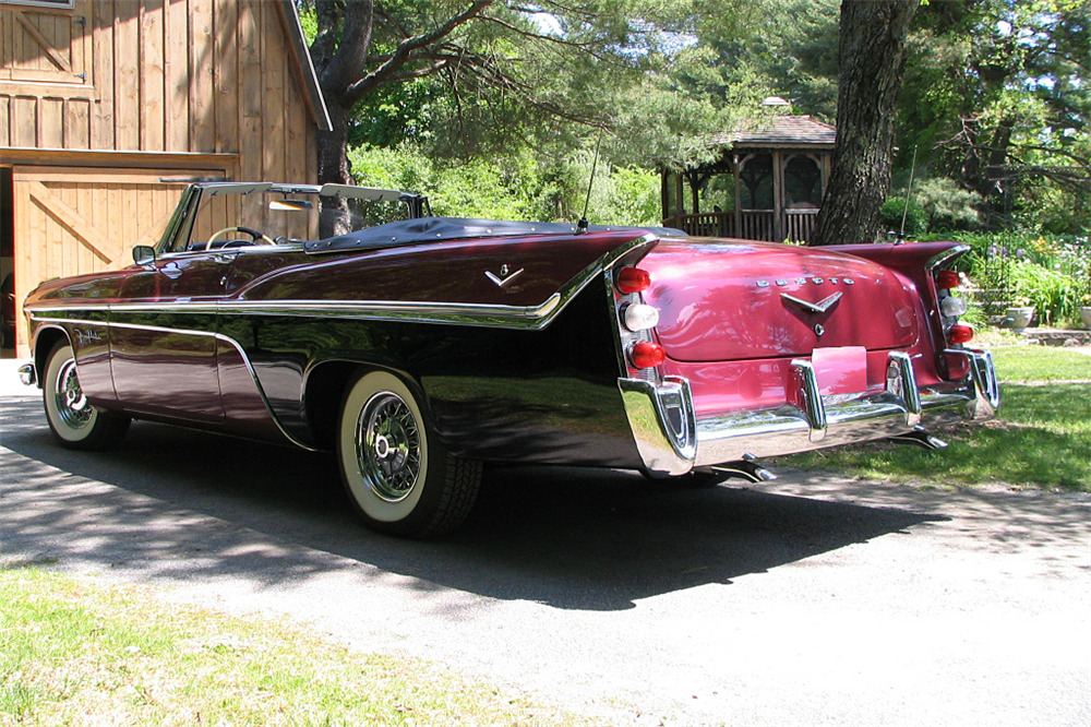 officialPF's tweet photo. 1956 #DeSoto #Fireflite #Convertible; 331 cid #Hemi V8, 4 bbl, 255 hp; 3-speed Push-Button PowerFlite automatic; Premium model, (Adventurer considered a FireFlite subset). These cars have a particularly attractive color scheme, including with a two-tone leather interior. https://t.co/g4HOMa7qc3
