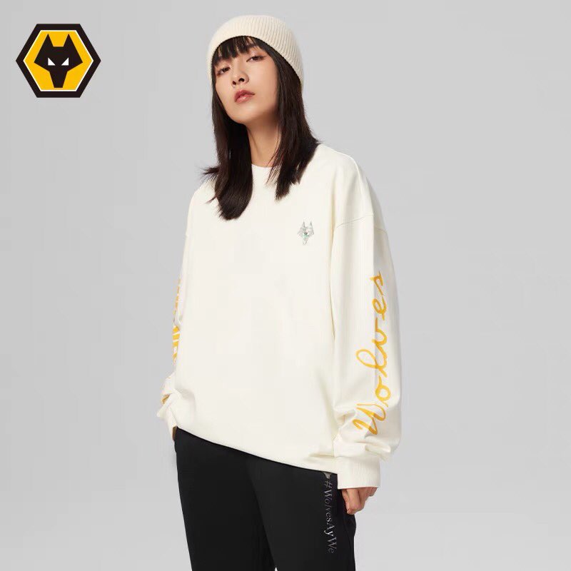 WolvesIDV_ThFan's tweet photo. ไปค่ะพส เสื้อคอลเลคชั่น 2022 จาก WWFC ลดช่วงตรุษจีนเหลือ 350 หยวน ประมาณ 1800 บาท >> 【淘宝】https://t.co/i4t7dklEiZ「WWFC狼队2022年春季新品情侣款圆领长袖T恤WWLTB101C」
点击链接直接打开 น้องๆใส่แล้วดูดีมาก โกๆๆๆ https://t.co/MBwRMmPTeG
