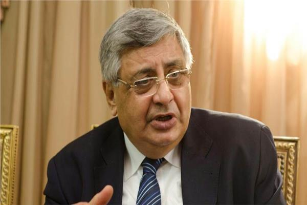 بعد مطالب بمد إجازة نصف العام وتأجيل بداية الفصل الدراسي الثاني.. قرار هام من مستشار الرئيس للشئون الصحية.. عاجل 
 bityl.co/AcAR