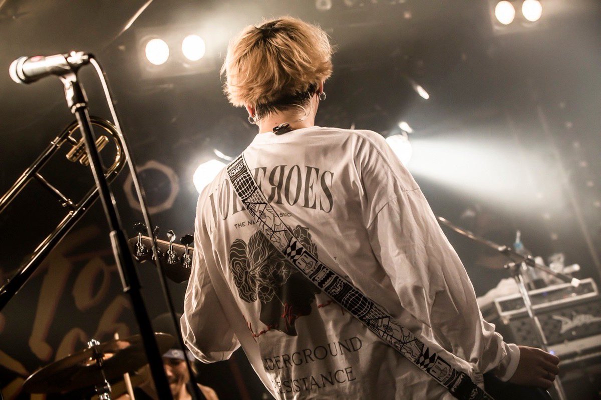 Ba_Vo_YUJI's tweet photo. 1/21(金)岡山CRAZYMAMA KINGDOM
“Back To Basics TOUR”
photo by @HayachiNne
#backtobasics
#backtobasicstour
#heysmith
#SHANK https://t.co/Gx5dlvLSiO