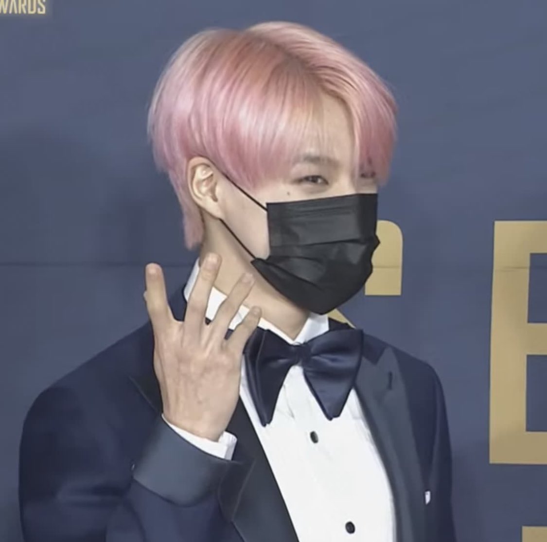 ldhkith's tweet photo. jeno's pink hair omg mwah https://t.co/qpfUfobS4u