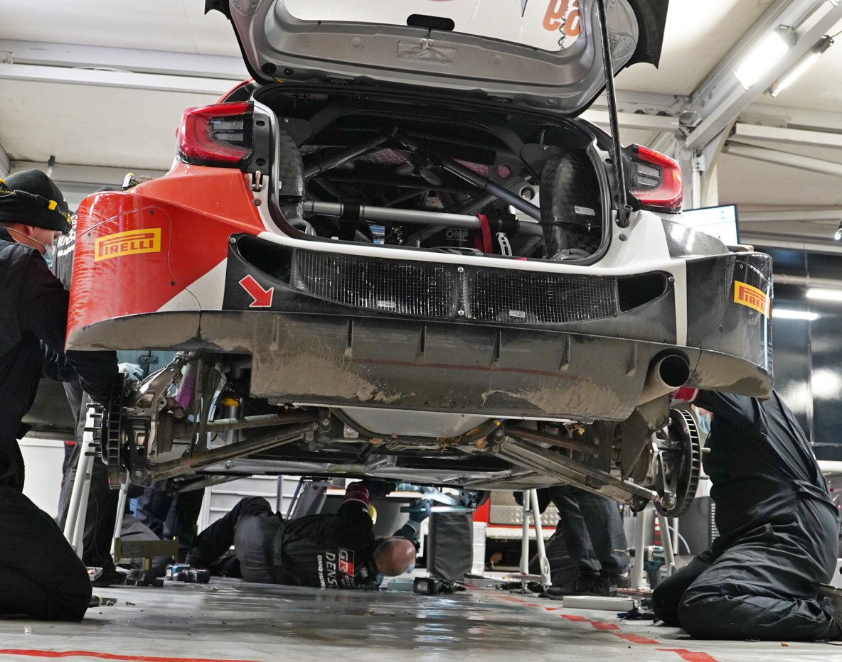 Butch_on_Racing's tweet photo. Quite some variety in the approaches to cooling the hybrids in the Rally1 machines on #RallyeMonteCarlo #wrc #wrctech @PMWmagazine https://t.co/r5uNyXJLBC