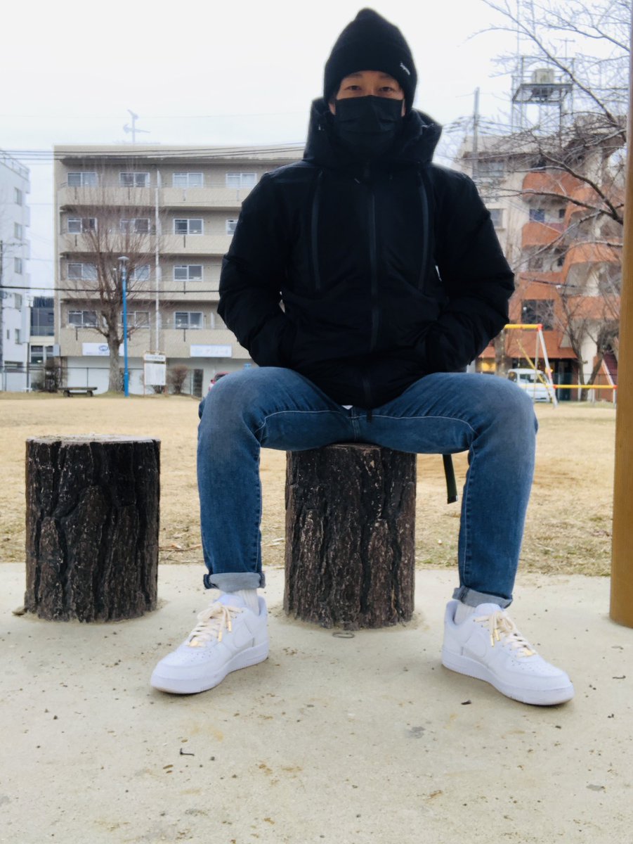 djmishima's tweet photo. RE:LOREのダウンジャケットは超撥水なので、雨が降っていたのですが、傘いらず☂️
そして、シンプルなエアフォース1 ホワイトのシューレースをSAMPLESさんナチュラルカラーにチェンジ🤩デュブレも合わせて変えてみました❤️
雰囲気ガラッと変わってめっちゃ良くなった👍
@shu_funky #SAMPLES #RELORE https://t.co/LfQnnJ1xx8