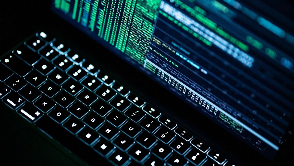 Nat_Bad's tweet photo. Cyber-influence étrangère : "L'état d'alerte est maximal à l'approche de l'élection présidentielle"
👉La #cyberInfluence s'opère notamment à l'aide de bots, de trolls, téléguidés ou non, grâce à de l'intelligence artificielle.
https://t.co/ml5i4Zskt9 https://t.co/cnncWYuTqm