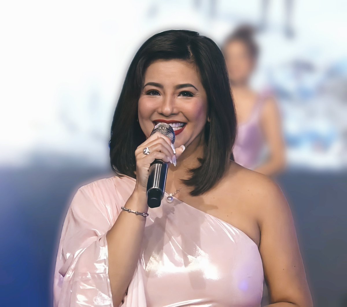 gayforreglei's tweet photo. Pretty! Ily Ate♡ @reginevalcasid https://t.co/nw3cllePPu