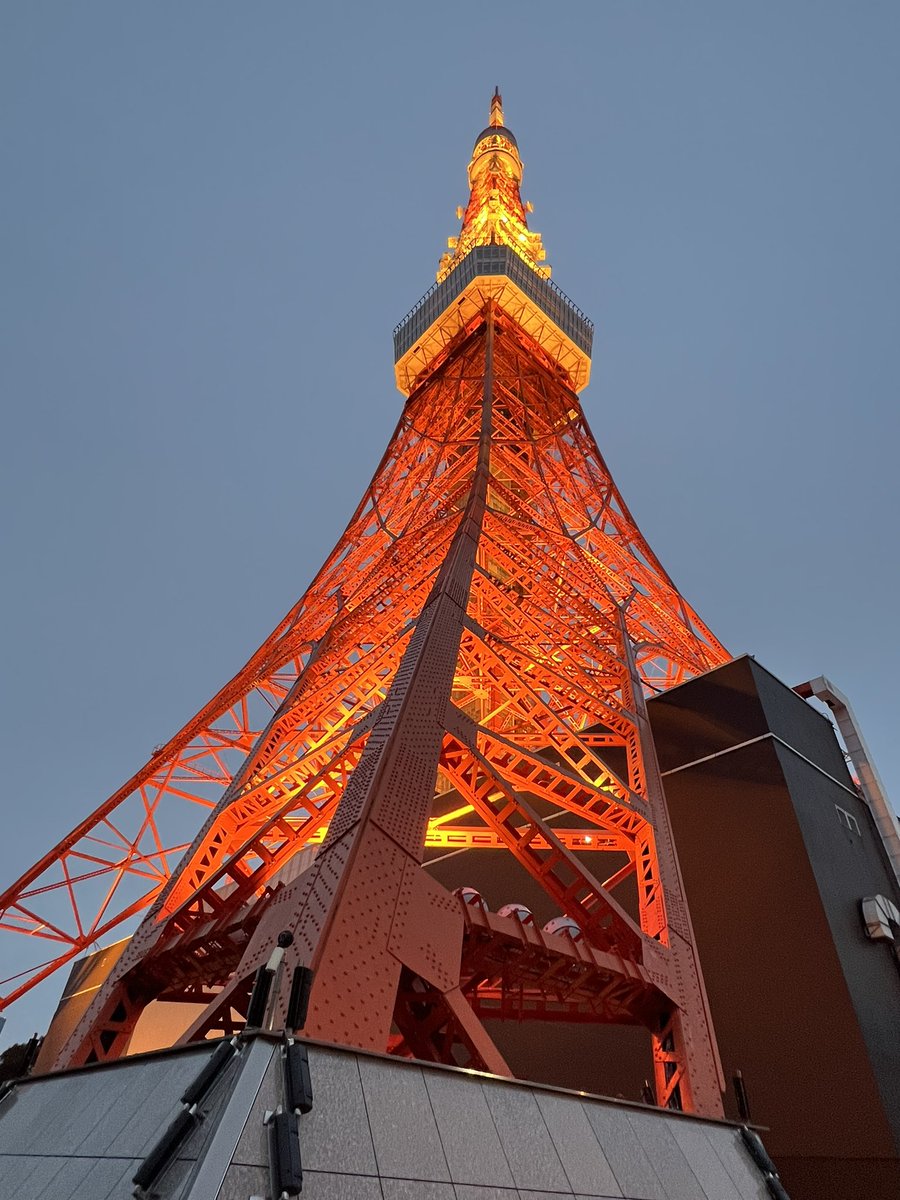 ラブライブ ラブライブとコラボしてる東京タワー行ってきました 総勢26人の壁紙は壮観だった シューっと 通販受付中のイラスト